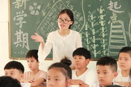 李老师图片,图片中的教育魅力与智慧