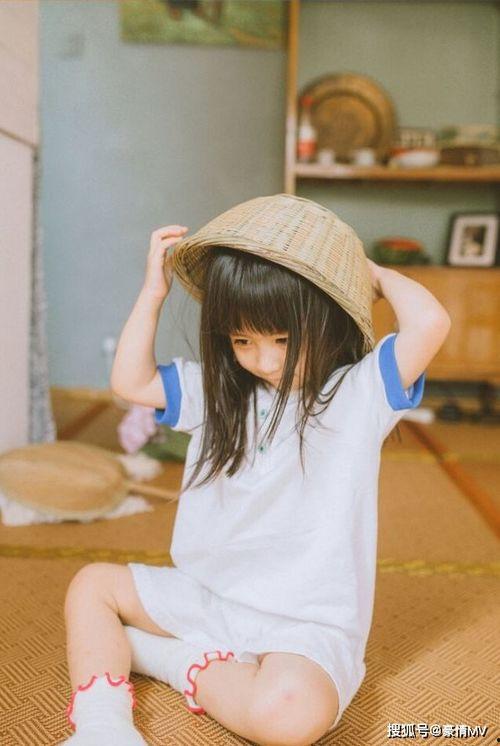 小萝莉泳装图片大全,小萝莉泳装美图集锦