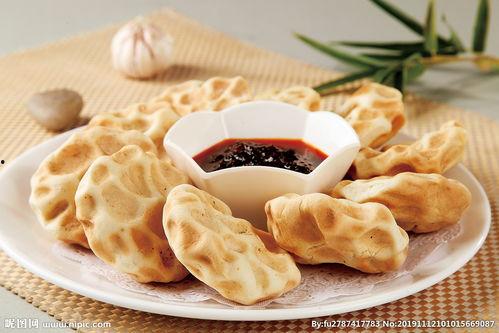 石头饼图片,千年古法传承，传统美食新体验