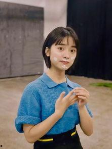 女主娱乐圈吃瓜系统综艺,系统综艺的甜蜜陷阱