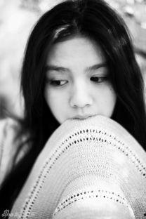 演员春夏图片,光影交织下的时尚演绎