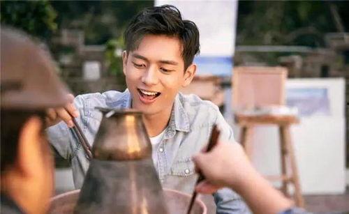 吃瓜爆料李现任嘉伦,与当红小生嘉伦甜蜜互动引热议