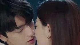 翁虹吻戏床,激情瞬间，情感纠葛