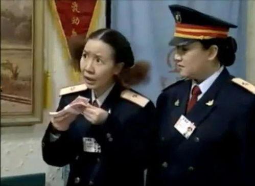 候车室的故事在线观看,一场跨越时空的感人邂逅